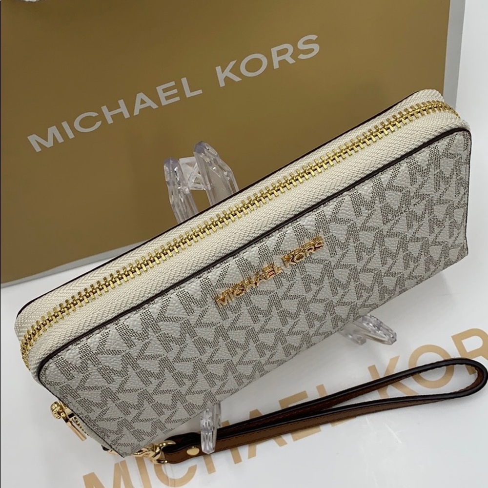Michael Kors Jet Set Travel Phone Wallet Wristlet - Picture 4 of 16